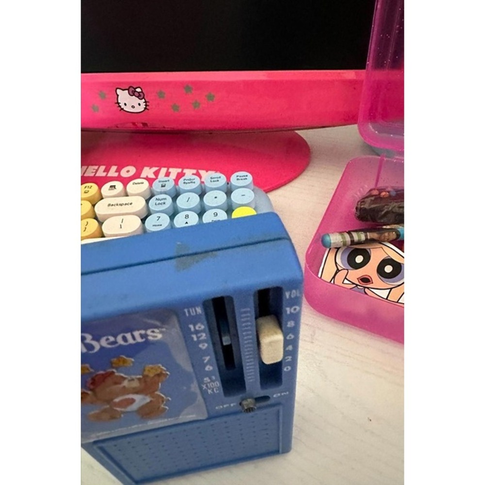 1984 CARE BEARS RADIO - Picture 5 of 8